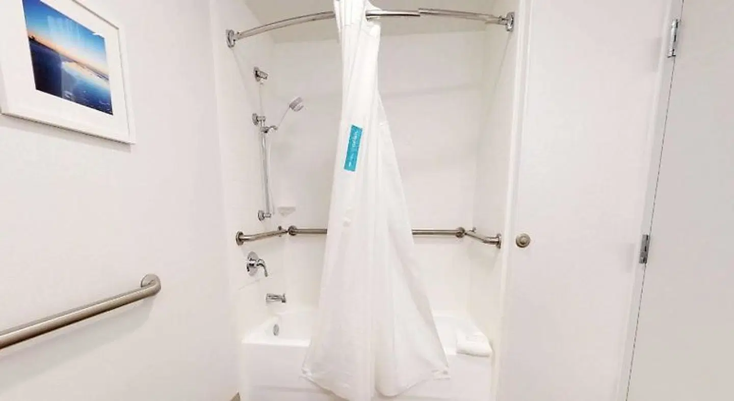 Hampton Inn St. Simons Island Badezimmer