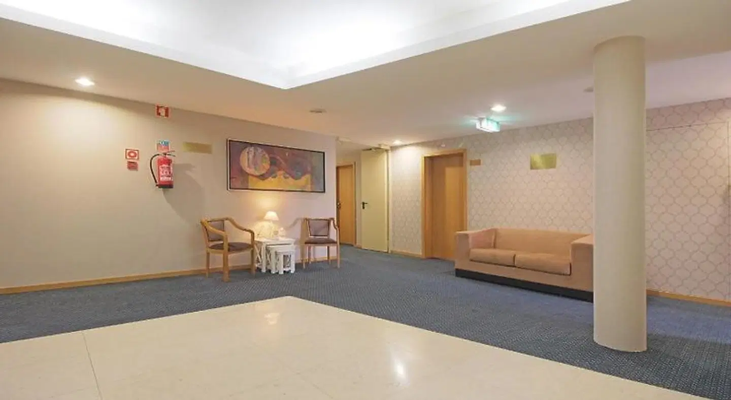 dos Loios ROOM_EXAMPLE