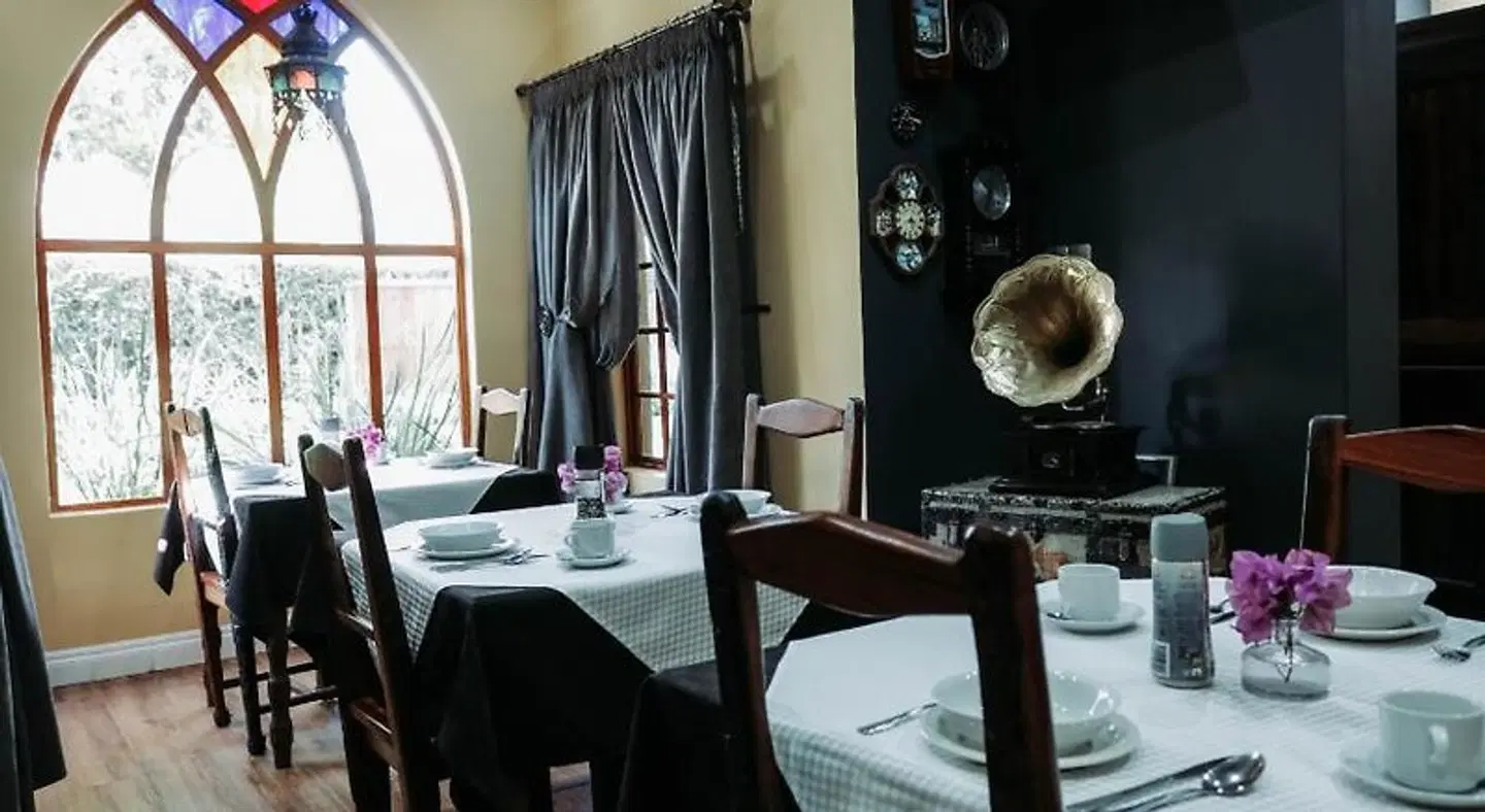 Danlee Overnight Accommodation Restaurant