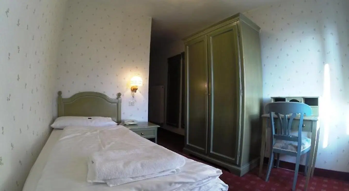 Post Victoria ROOM_EXAMPLE