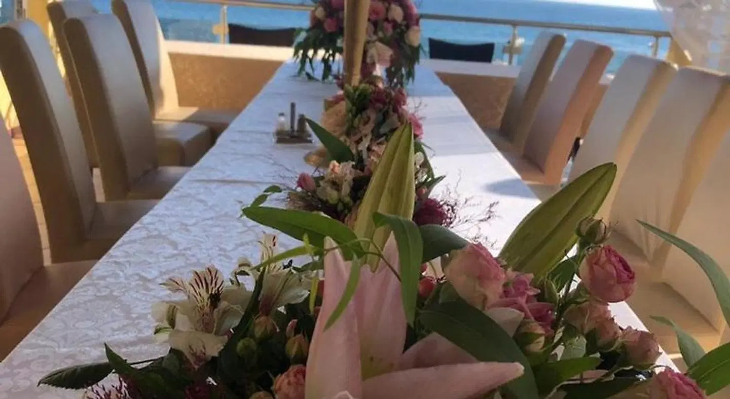 Apartments Stari Grad PEOPLE