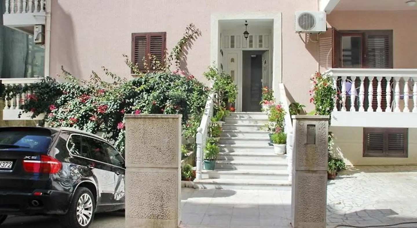 Apartment Glomazic Garten