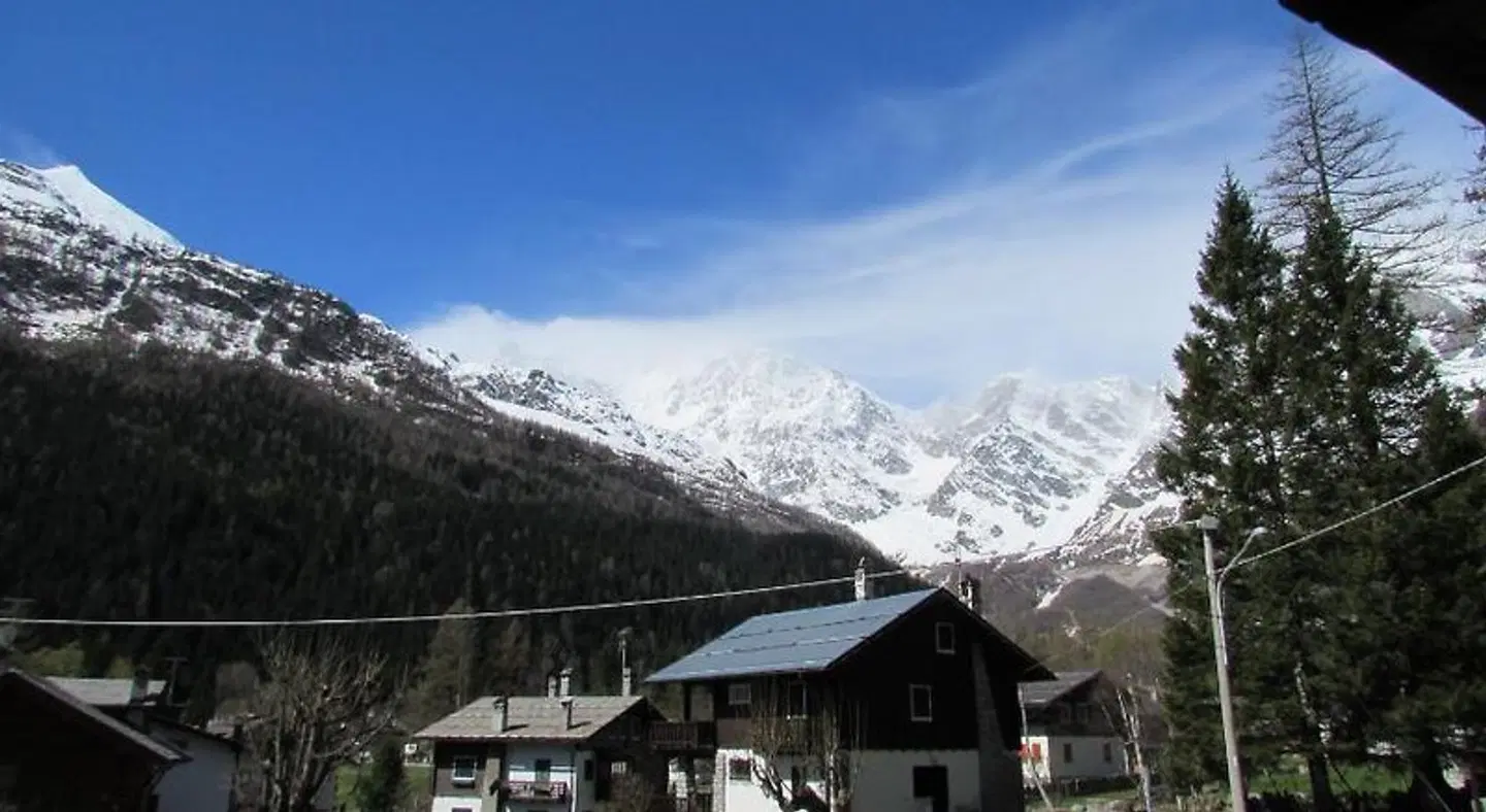 Casa Alpina Don Guanella Terrasse
