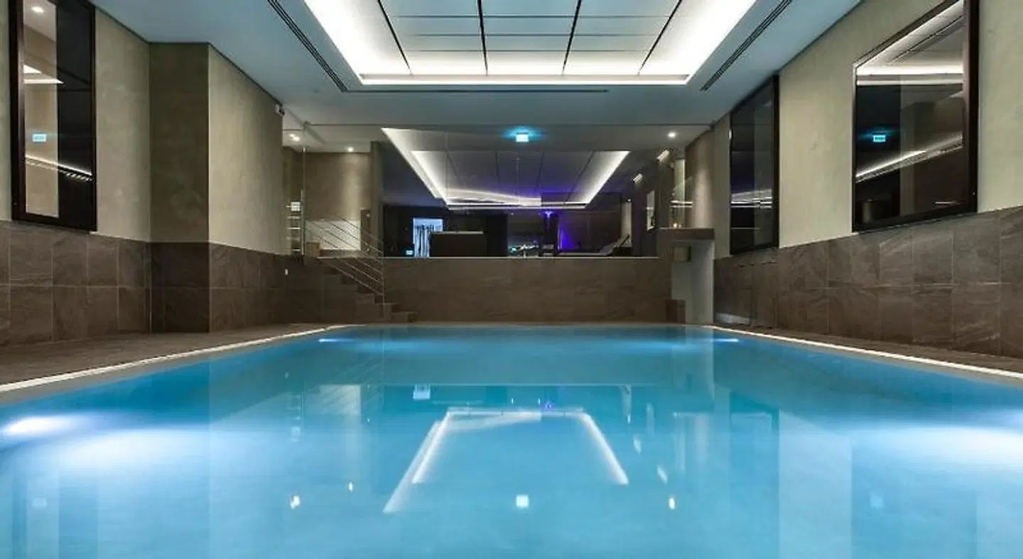 Saccardi Quadrante Europa Hallenbad
