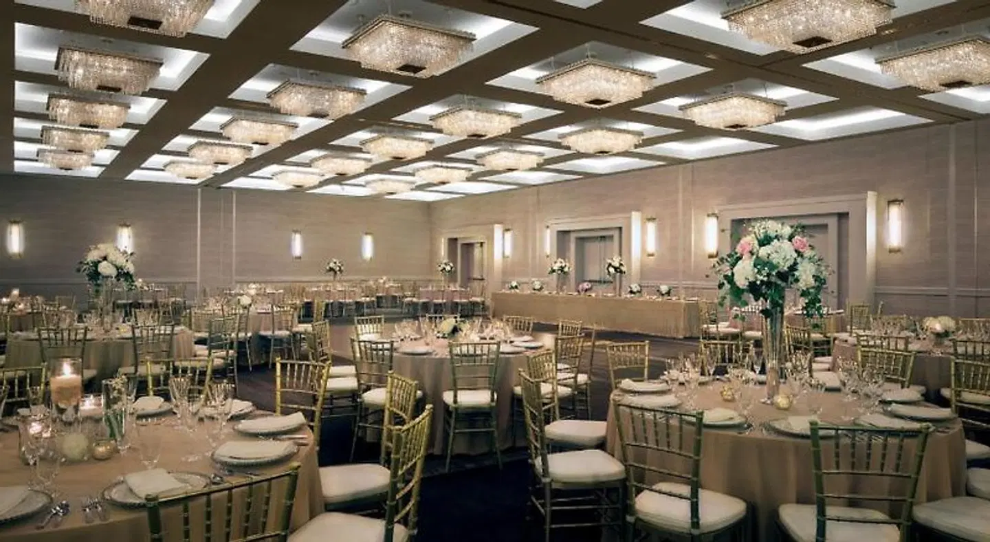 Kansas City Marriott Country Club Plaza Restaurant