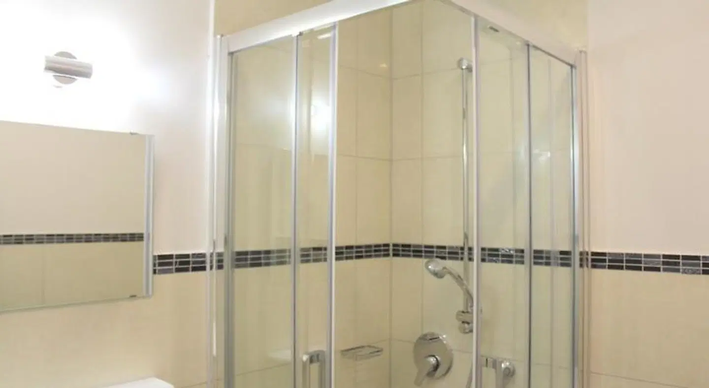 Slamba Hostel Augsburg Badezimmer