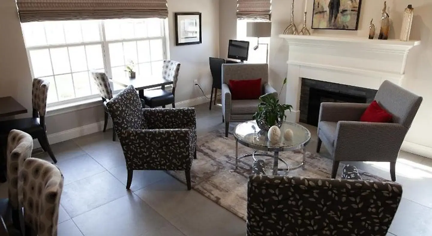 Amsterdam Inn & Suites Moncton LOUNGE_LOBBY