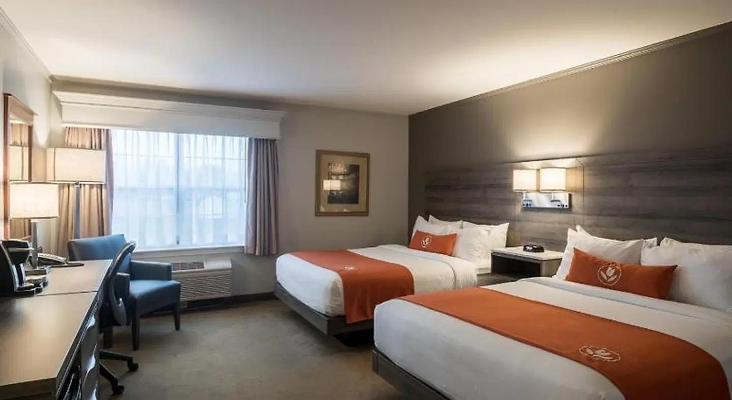 Amsterdam Inn & Suites Moncton ROOM_EXAMPLE