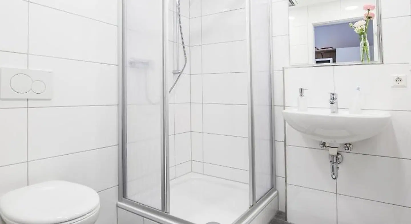 A2 Boarding House Memmingen Badezimmer