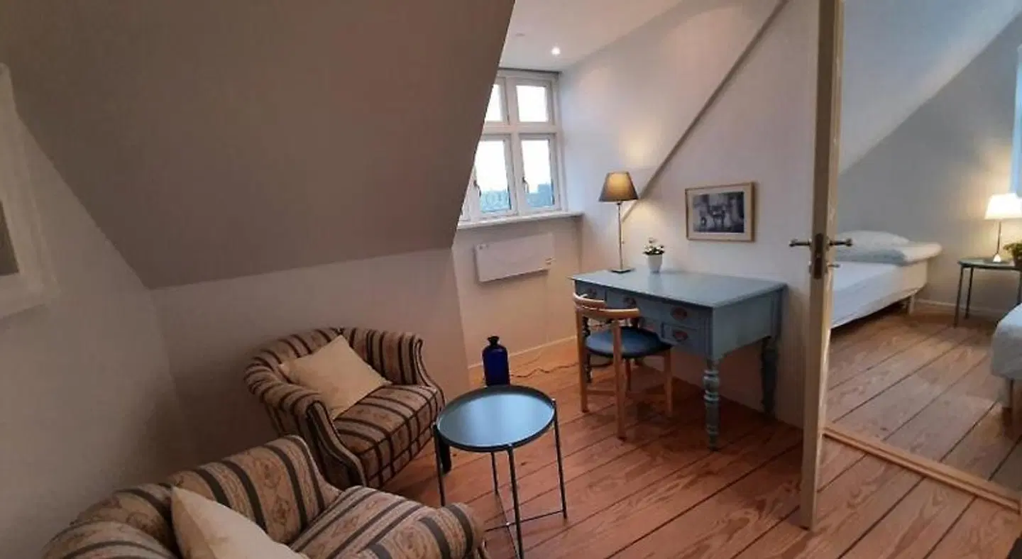 LatterLy Apartments ROOM_EXAMPLE