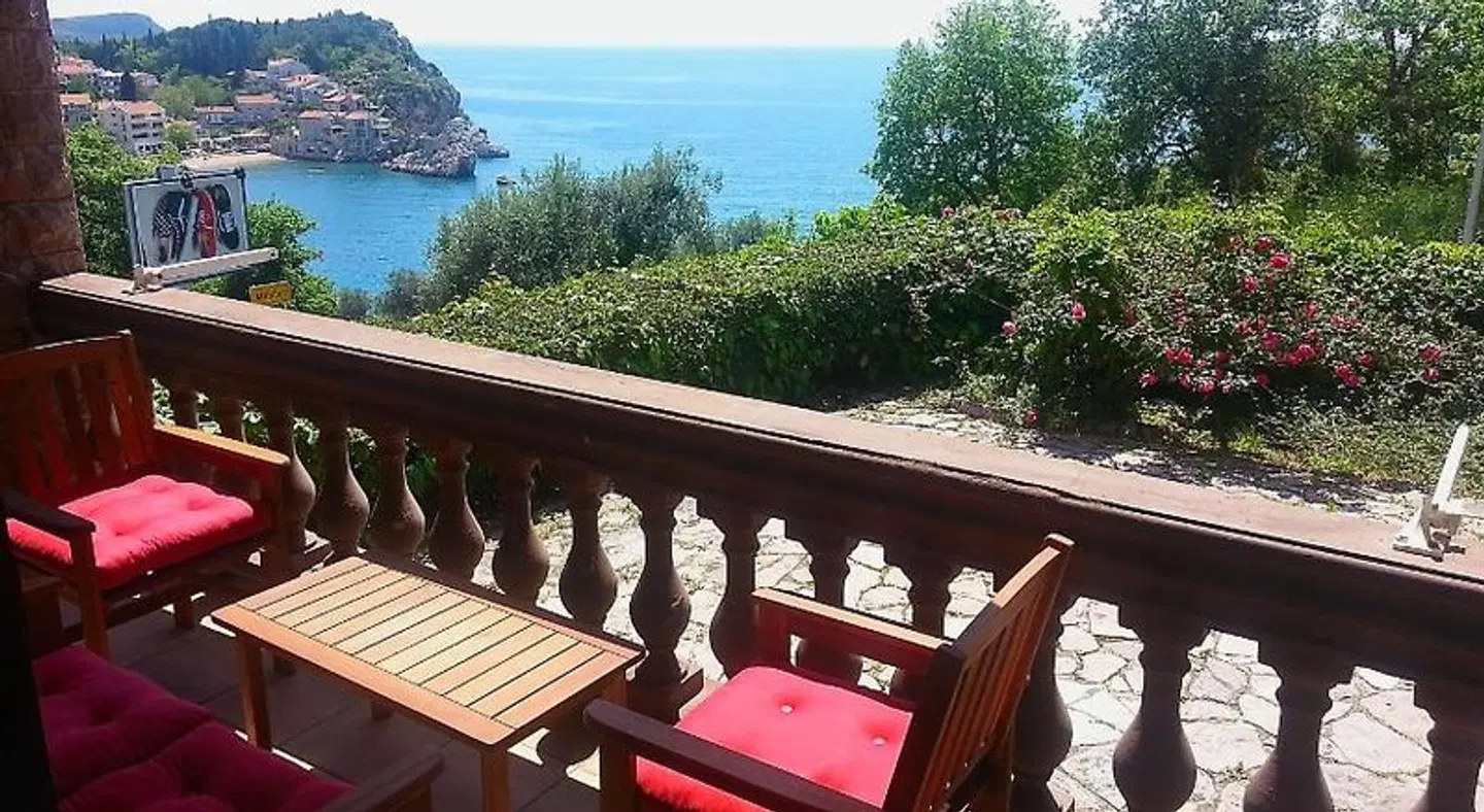 Villa Sara Guesthouse Terrasse