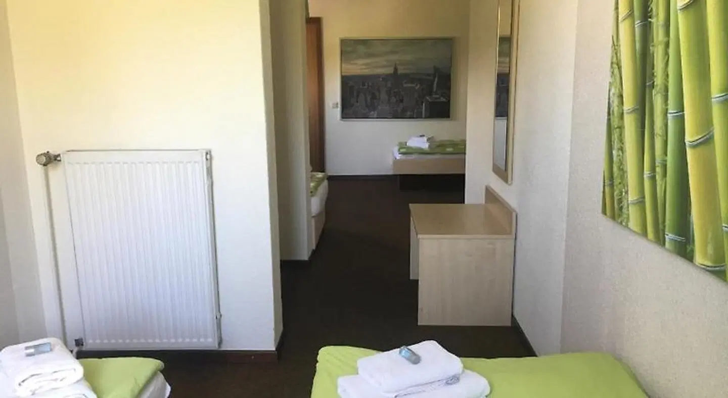 Hotel Mama Mia Garni ROOM_EXAMPLE