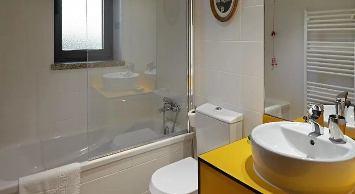 Abrigo da Montanha - Alojamento Familiar Badezimmer