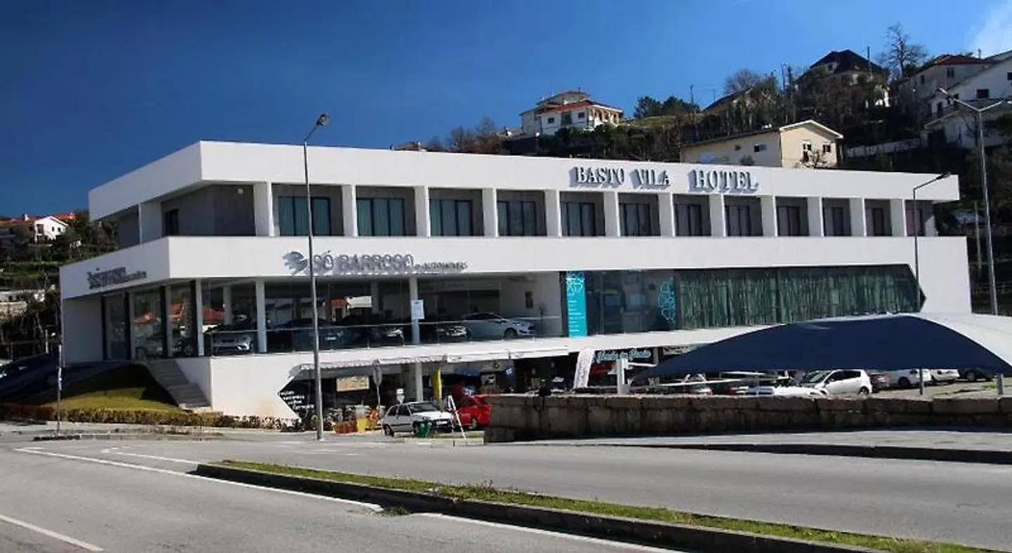 Basto Vila Hotel EXTERIOR