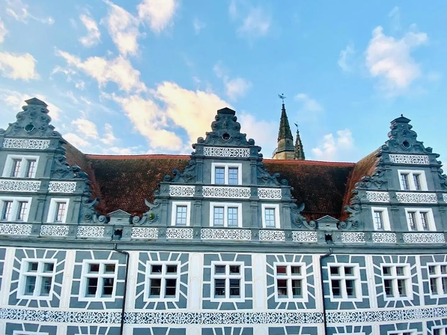 Schwarzer Bock EXTERIOR
