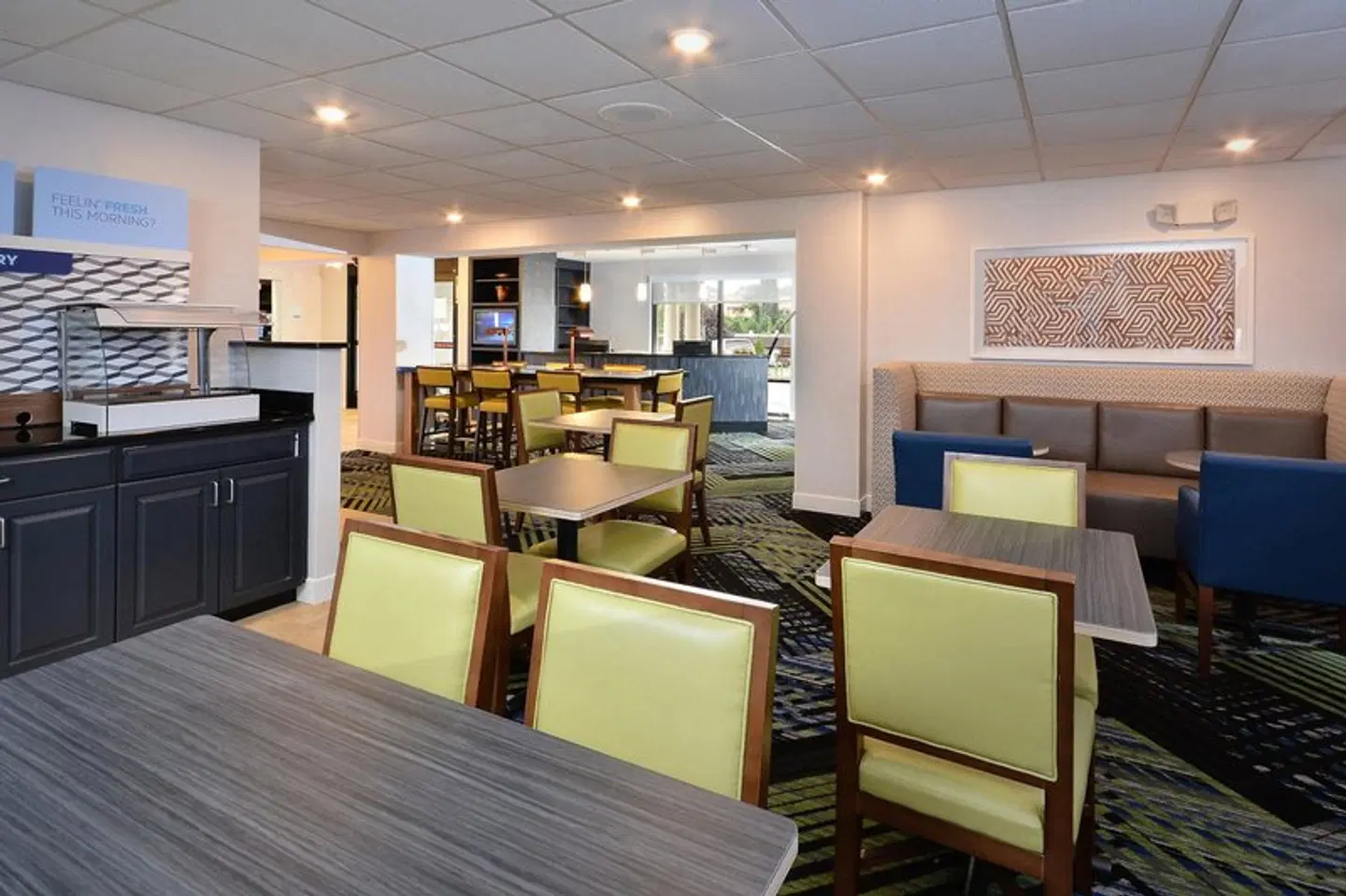Holiday Inn Express Lynchburg by IHG LOUNGE_LOBBY