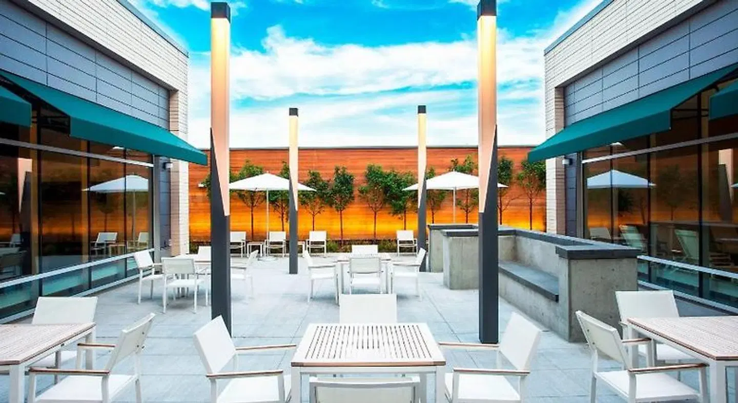 Element by Westin Boston Seaport District Terrasse