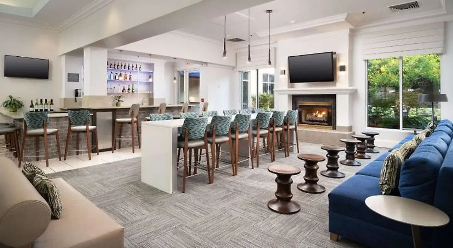 Hilton Garden Inn Chattanooga Downtown Bar
