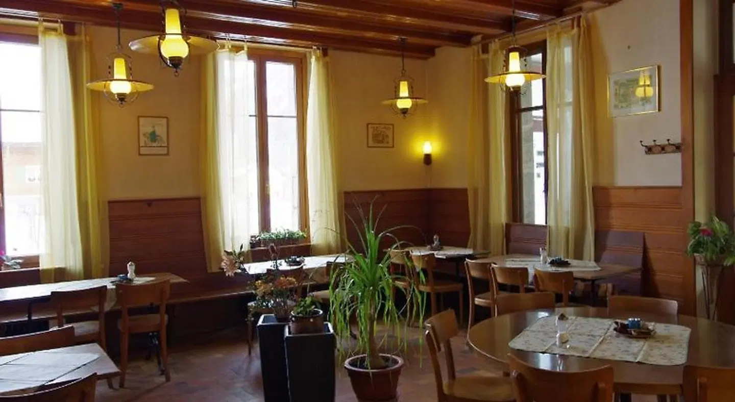 De la Gare Restaurant