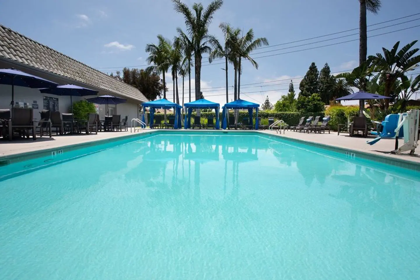 Crowne Plaza Costa Mesa Orange County by IHG OUTDOOR_POOL