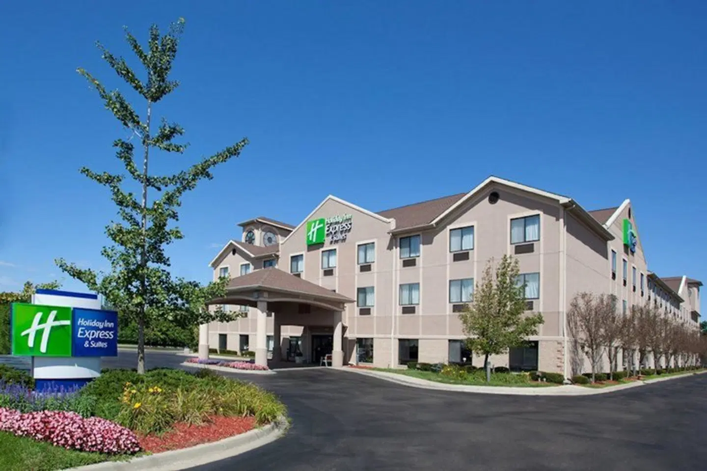 Holiday Inn Express & Suites Belleville (Airport Area) by IHG EXTERIOR