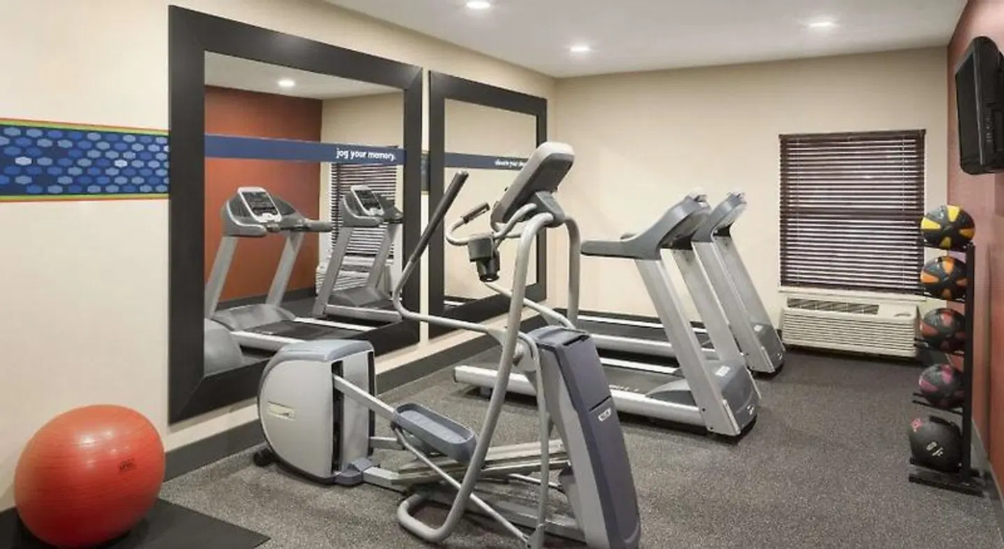 Hampton Inn Findlay SPORTS_AND_LEISURE