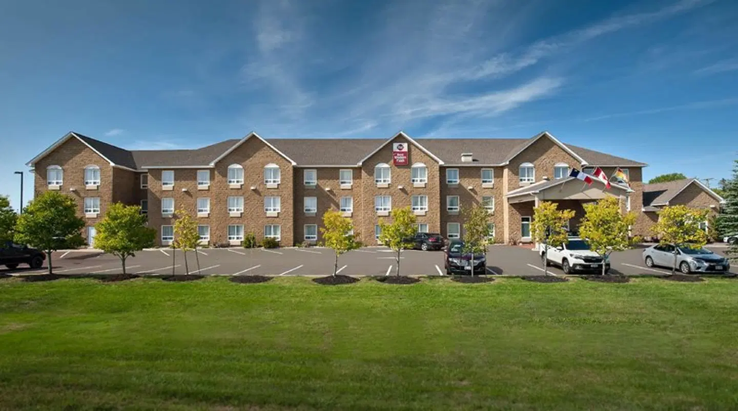 Best Western Plus Moncton EXTERIOR