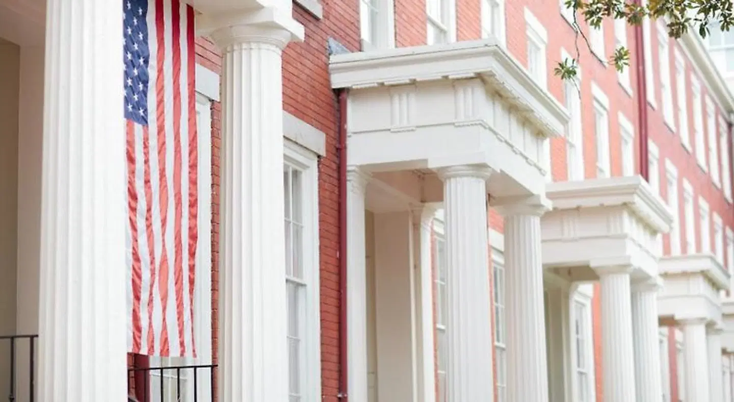 Linden Row Inn EXTERIOR