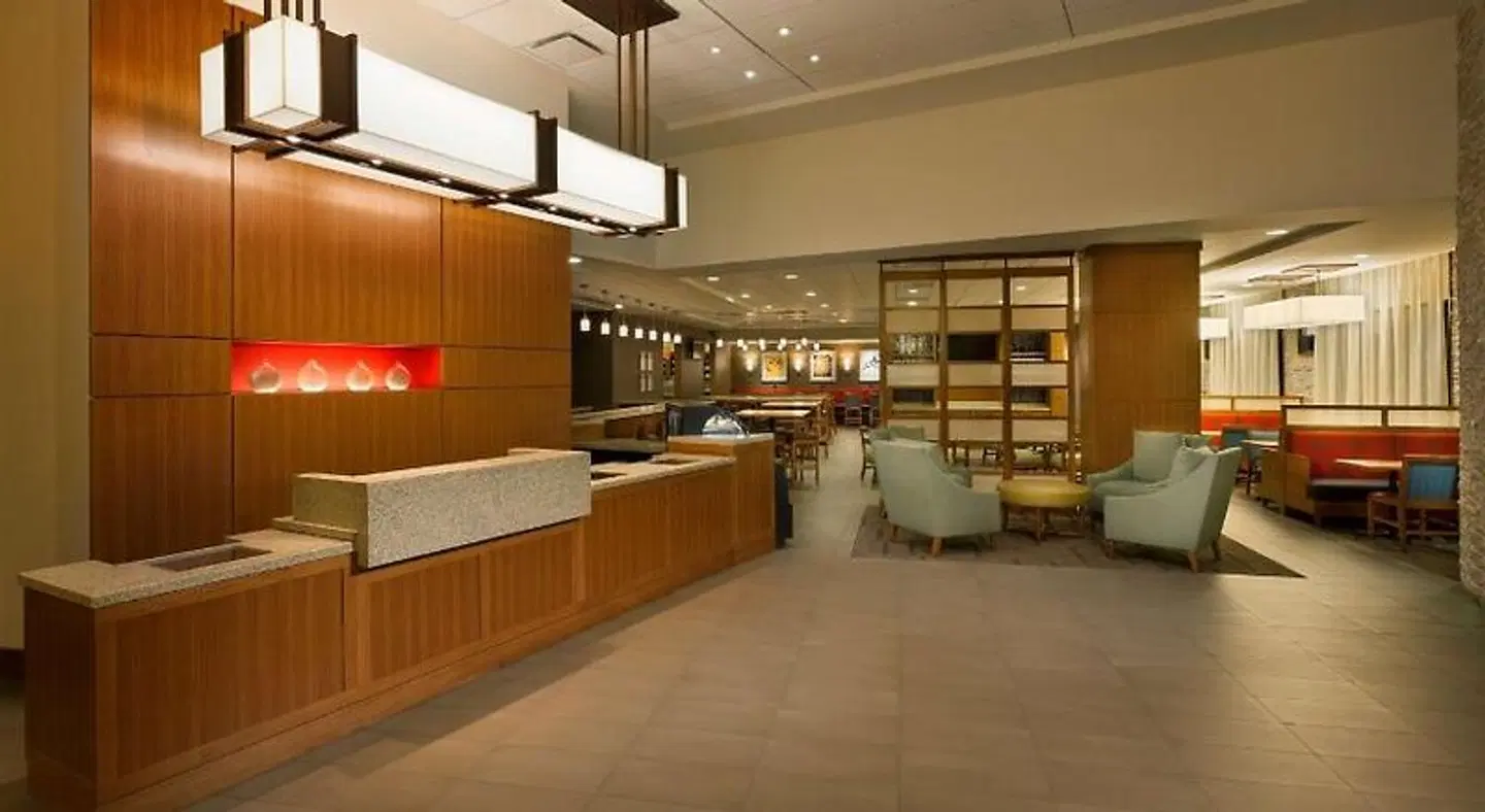 Hyatt Place Austin Downtown Bar