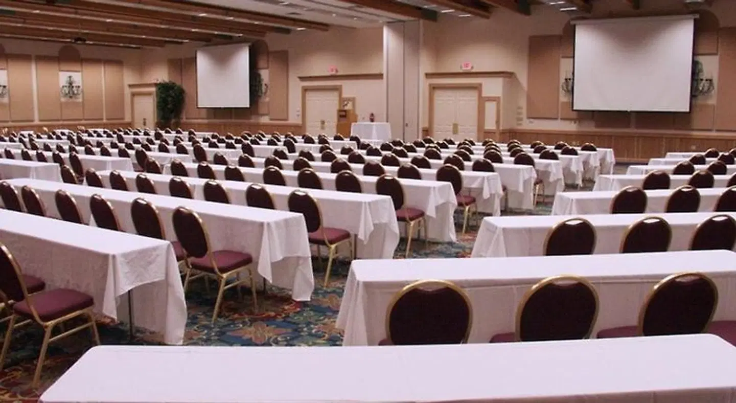 Inn of the Hills Hotel and Conference Center Konferenz