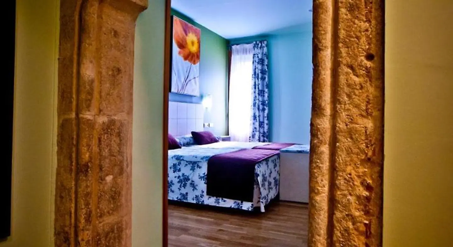 Hotel Condes de Castilla ROOM_EXAMPLE