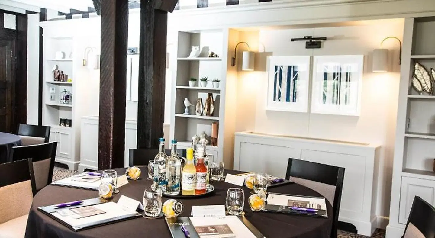 Stone Manor Hotel Restaurant