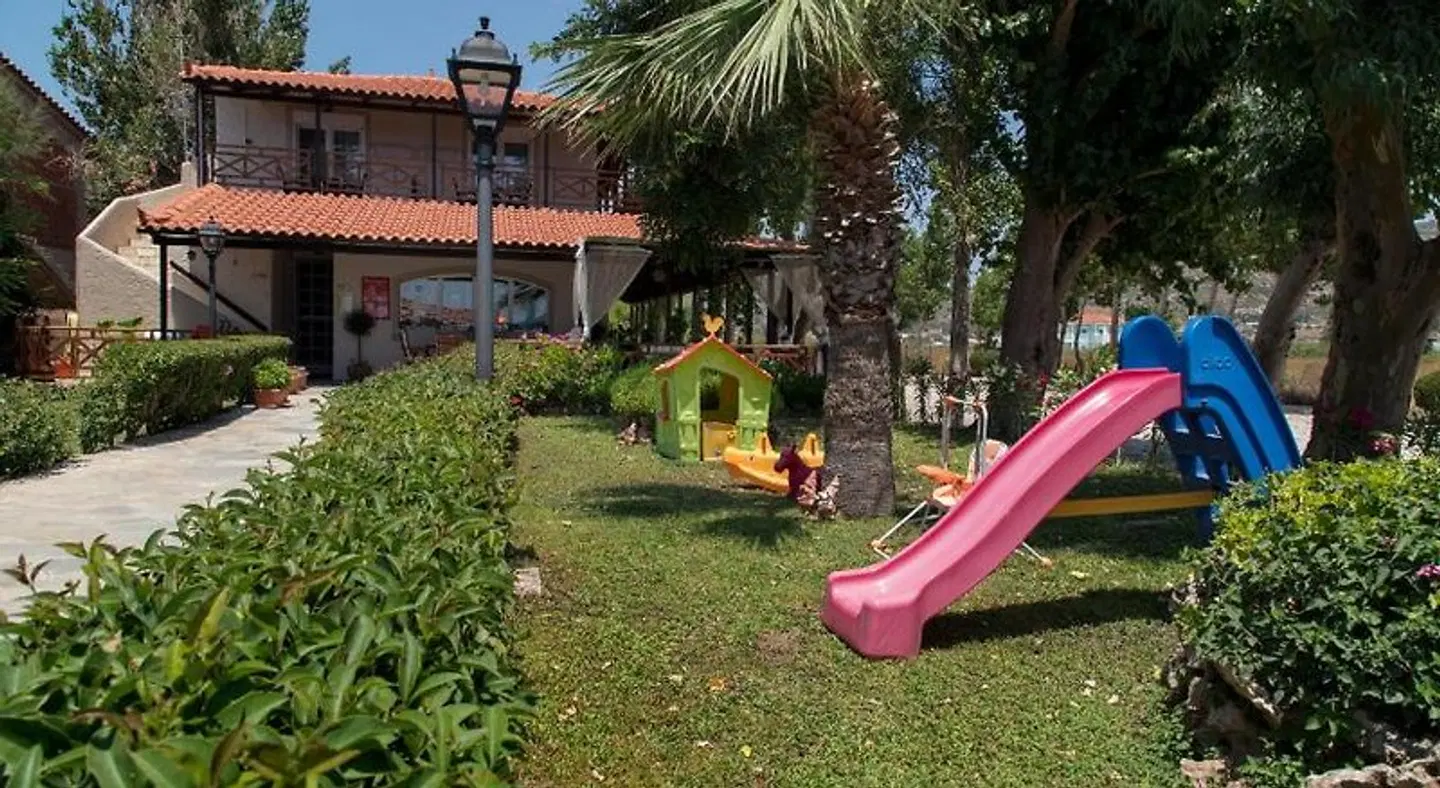 Studio Nikos Garten
