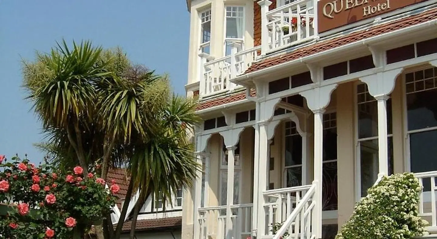 Queenswood EXTERIOR