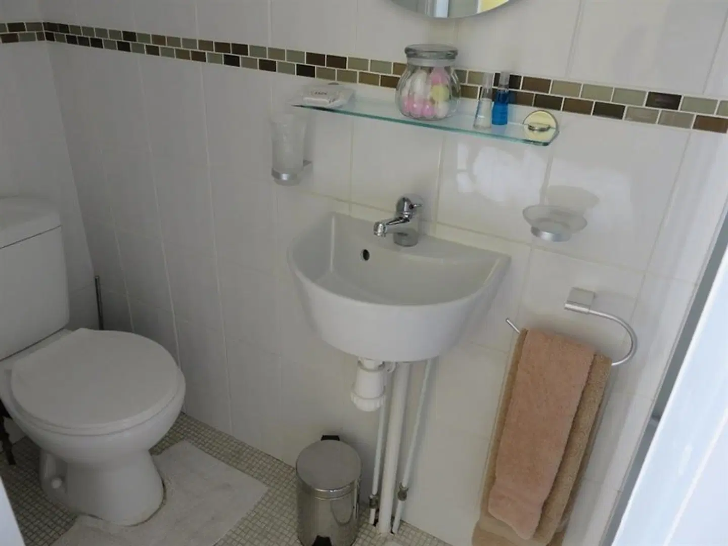 Oakwell Guest House Badezimmer