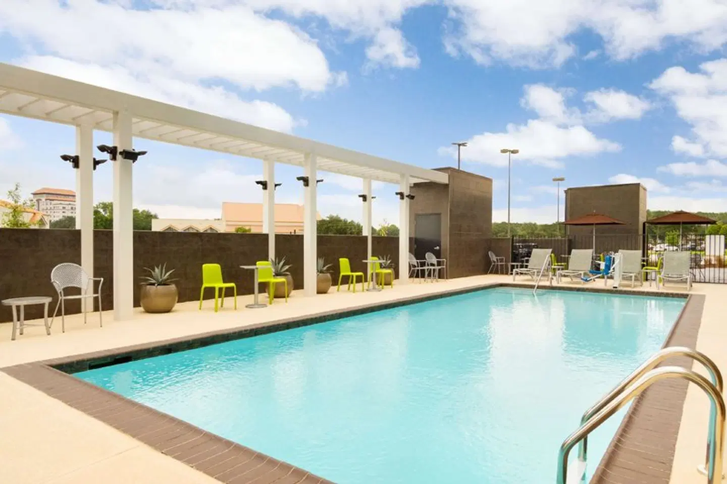 Home2 Suites by Hilton Houston Stafford OUTDOOR_POOL
