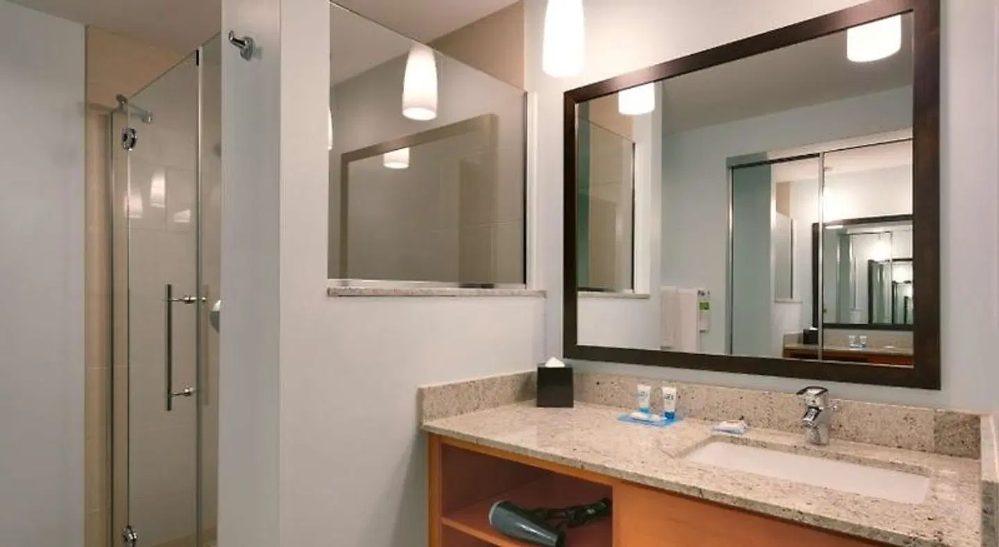 Hyatt House Salt Lake City/Sandy Badezimmer