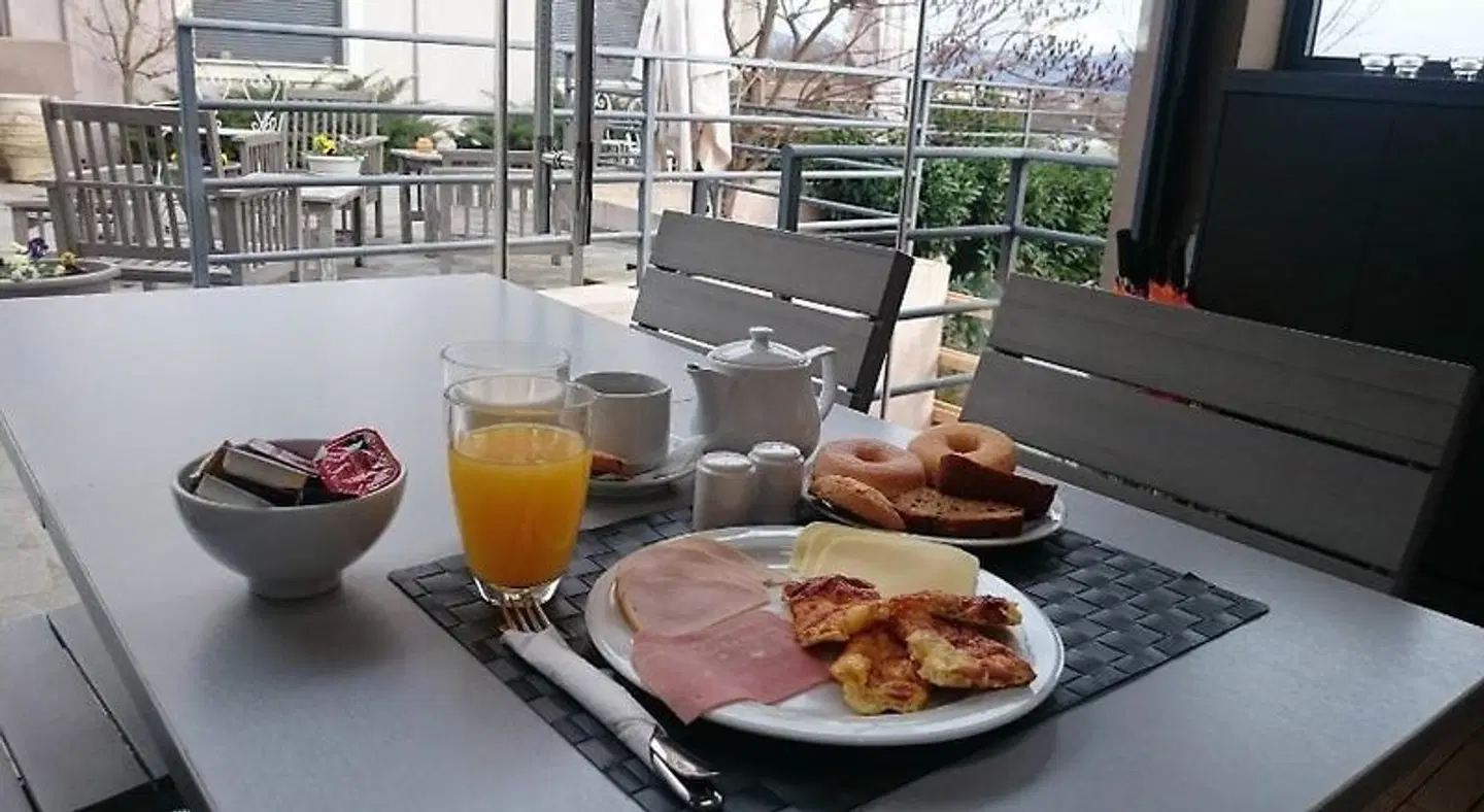 Ellopia Point Boutique Restaurant