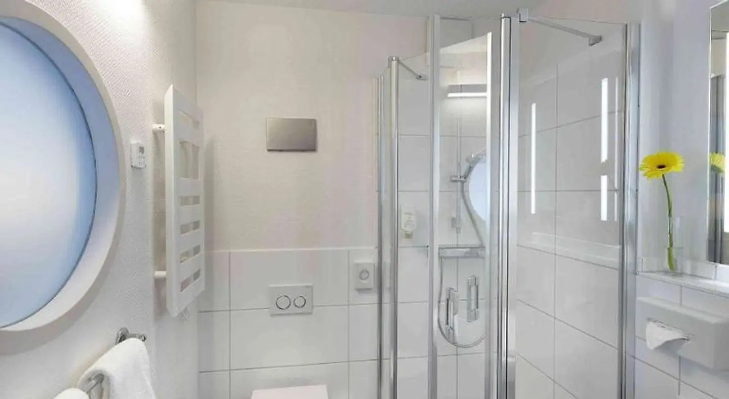 GHOTEL hotel & living Kiel Badezimmer