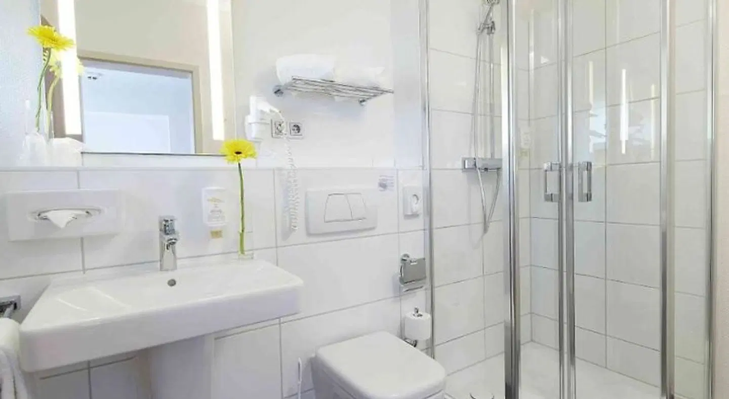 GHOTEL hotel & living Kiel Badezimmer