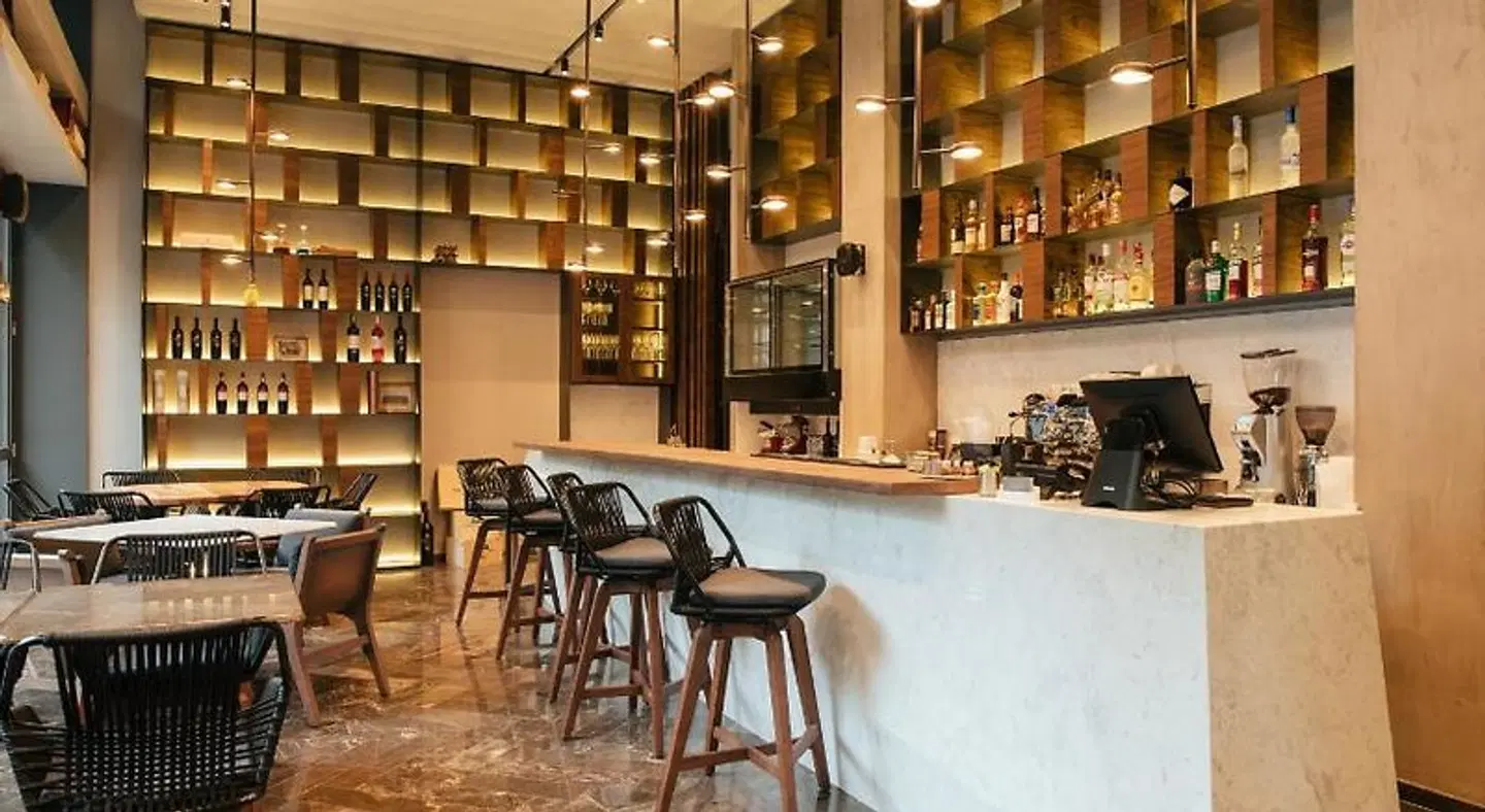 Aya Hotel Bar