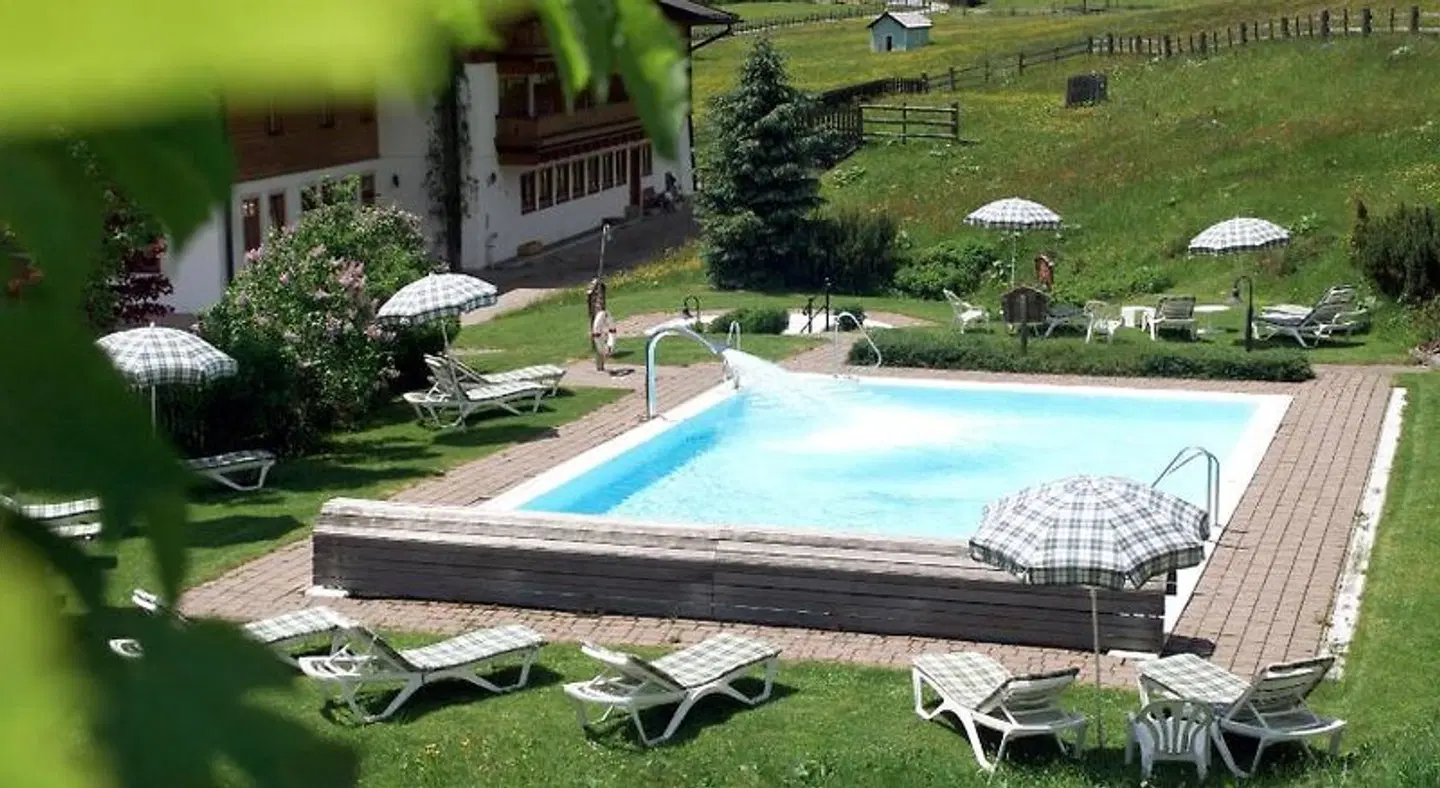 Landhaus St. Georg OUTDOOR_POOL