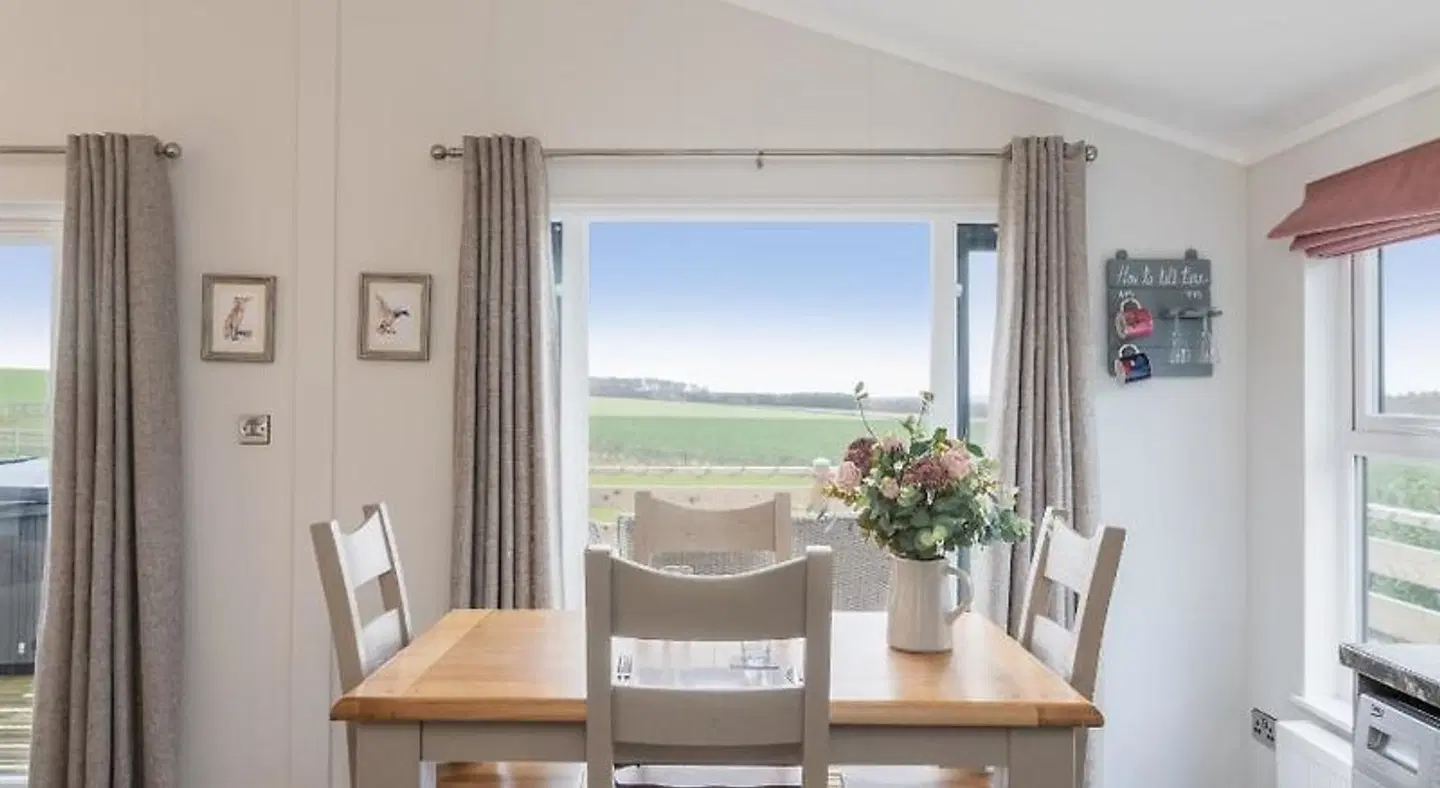Wolds Away ROOM_EXAMPLE