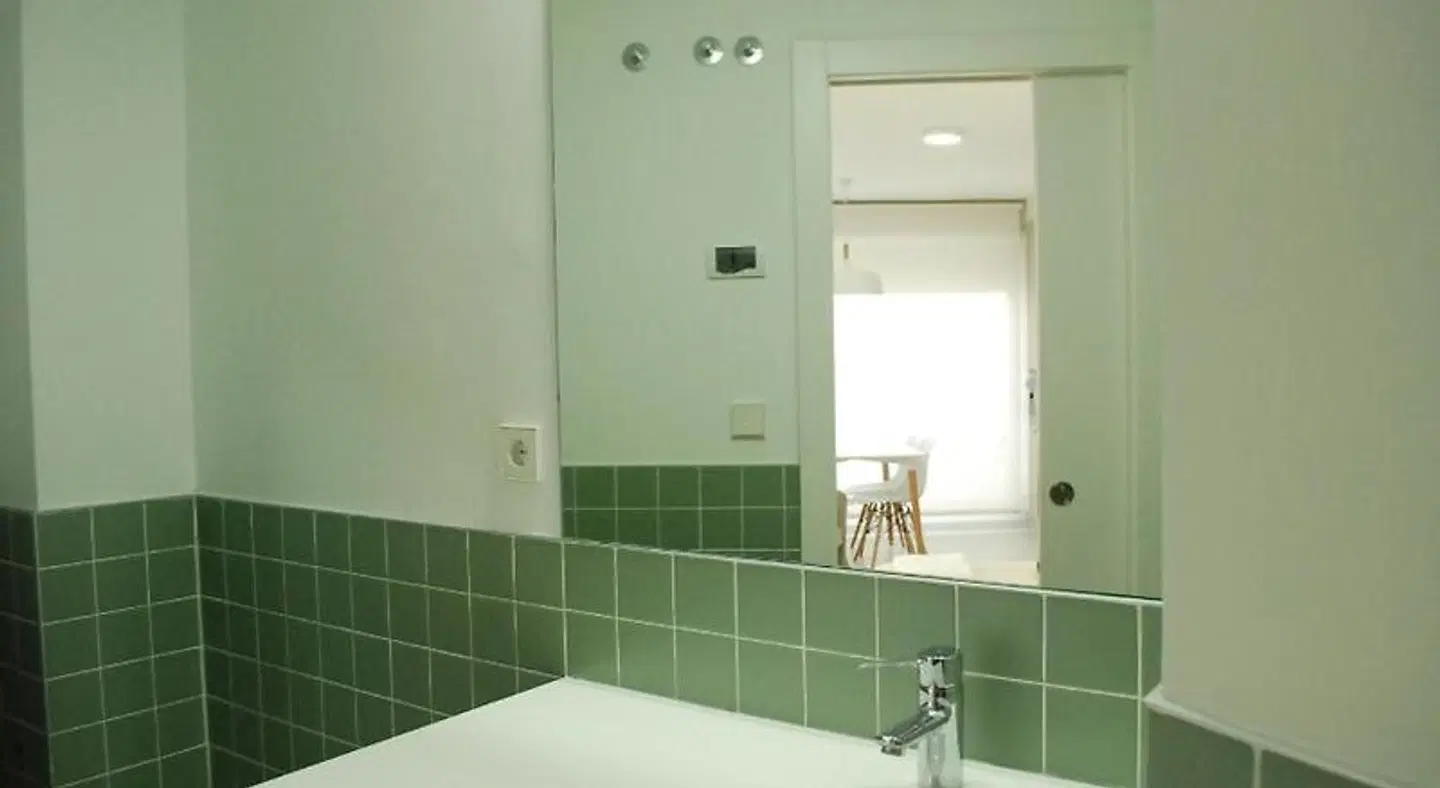 Puerta de Serranos Badezimmer