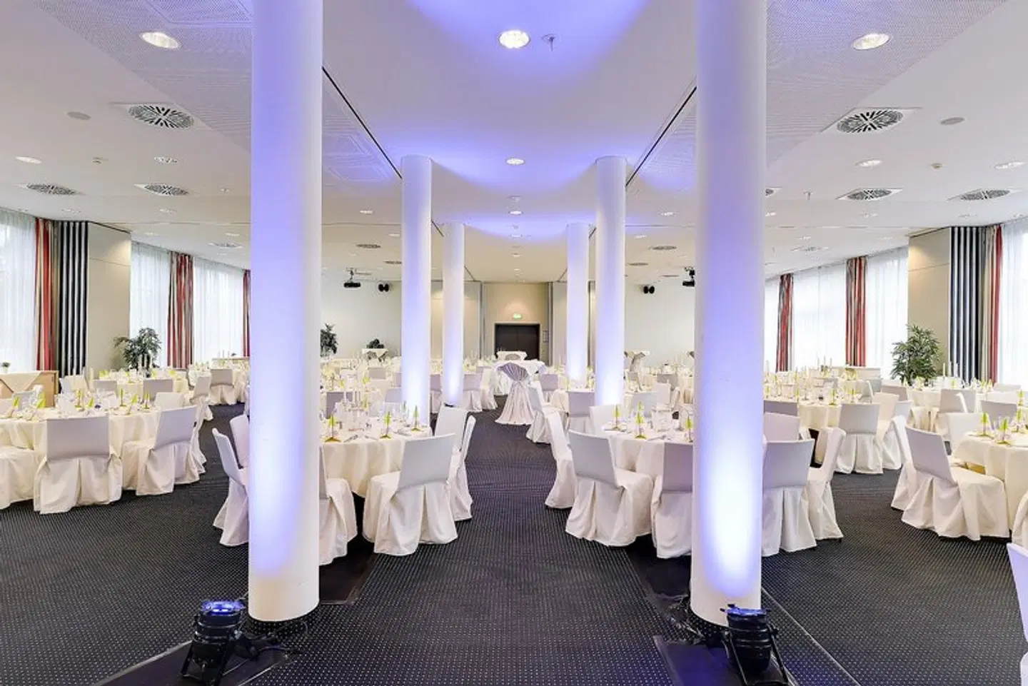 Ramada Herzogenaurach Herzo-Base Restaurant