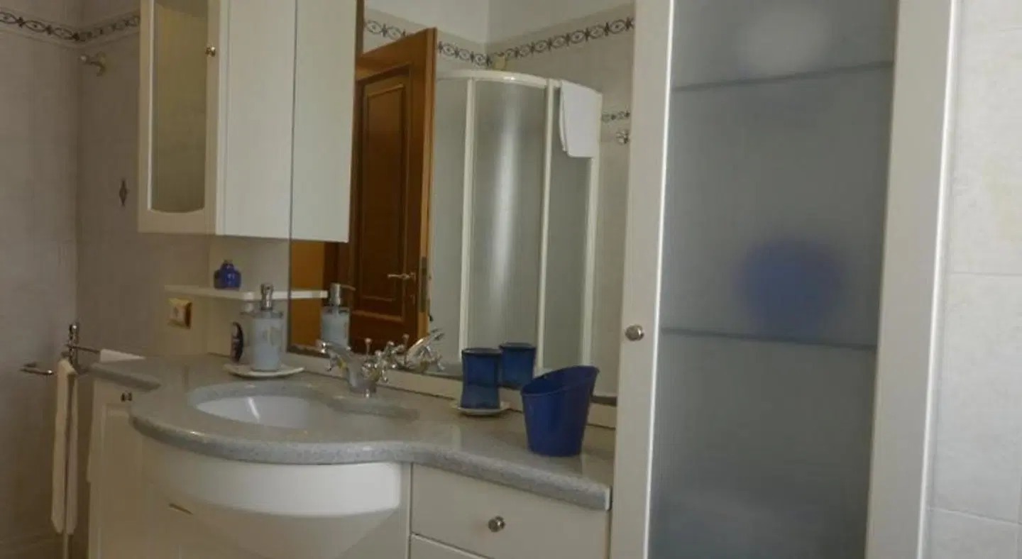 Villa Marisa bed breakfast and books Badezimmer