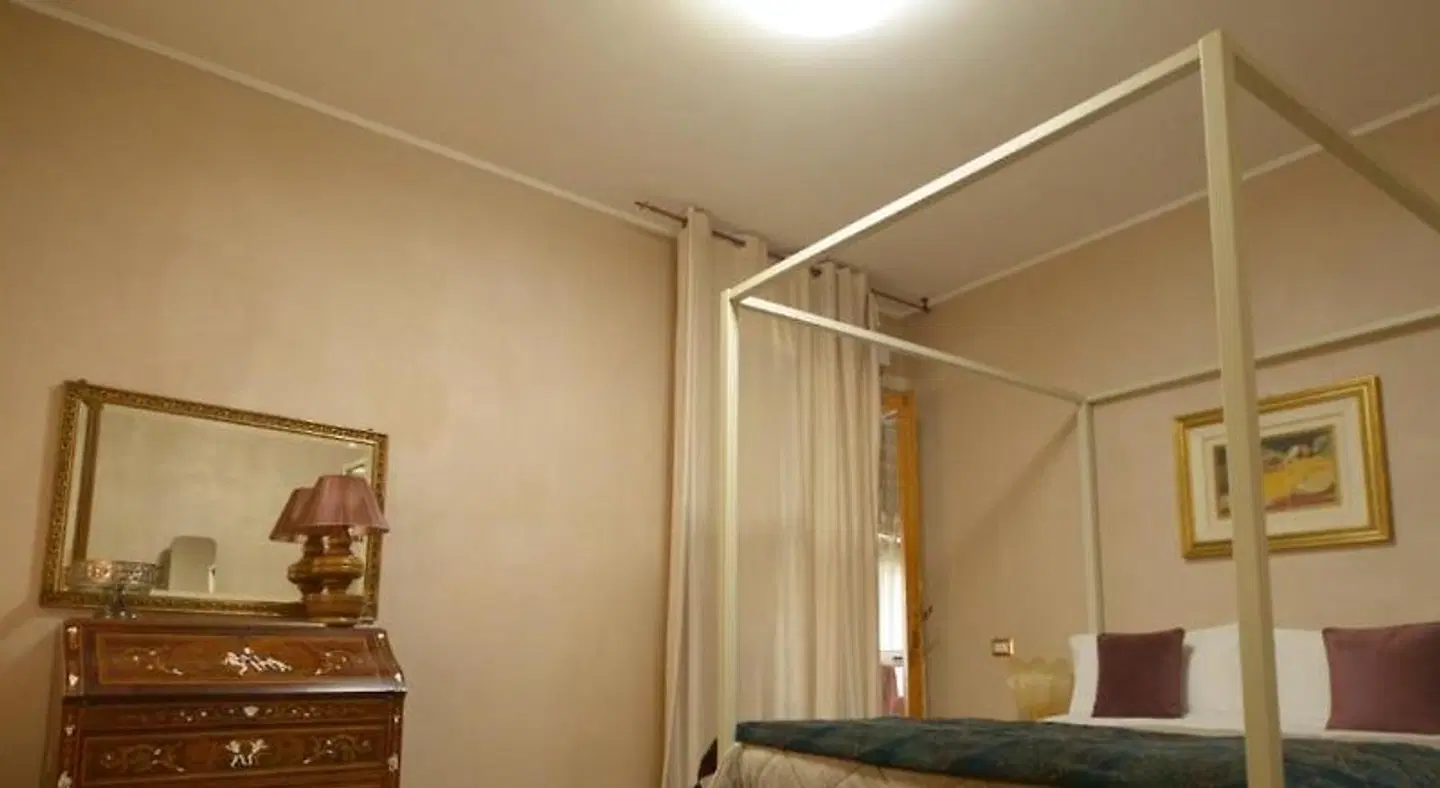 Villa Marisa bed breakfast and books ROOM_EXAMPLE
