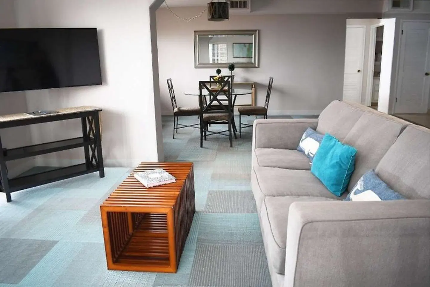 La Jolla Cove Suites ROOM_EXAMPLE