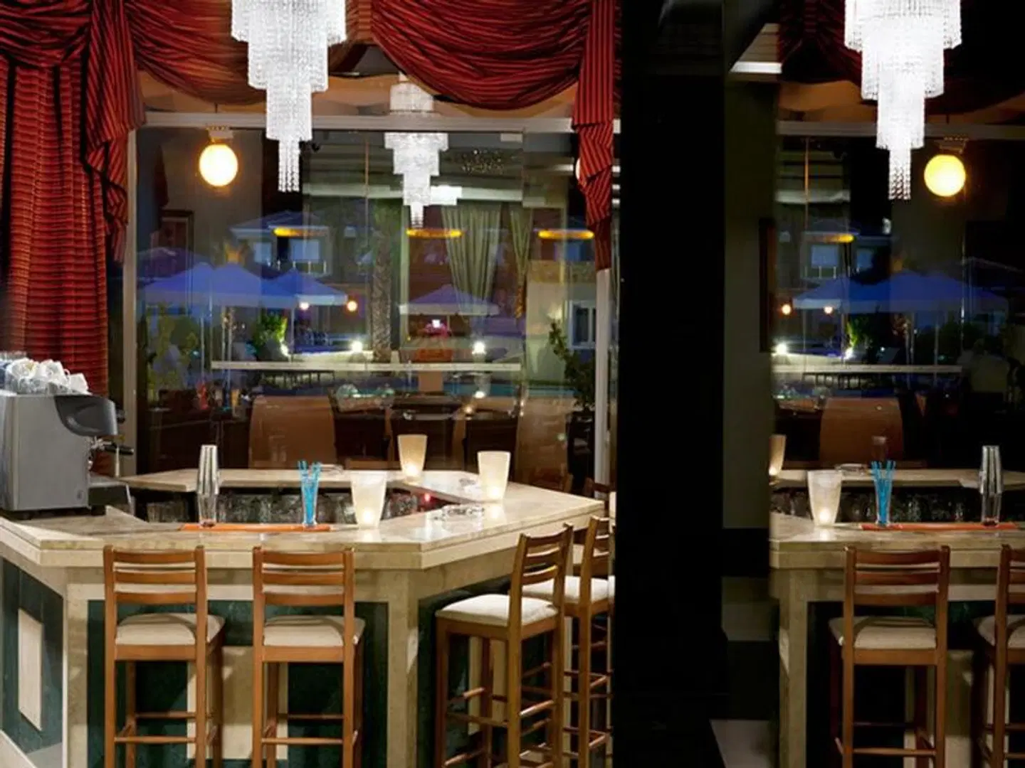 Olympia Golden Beach Resort & Spa Bar