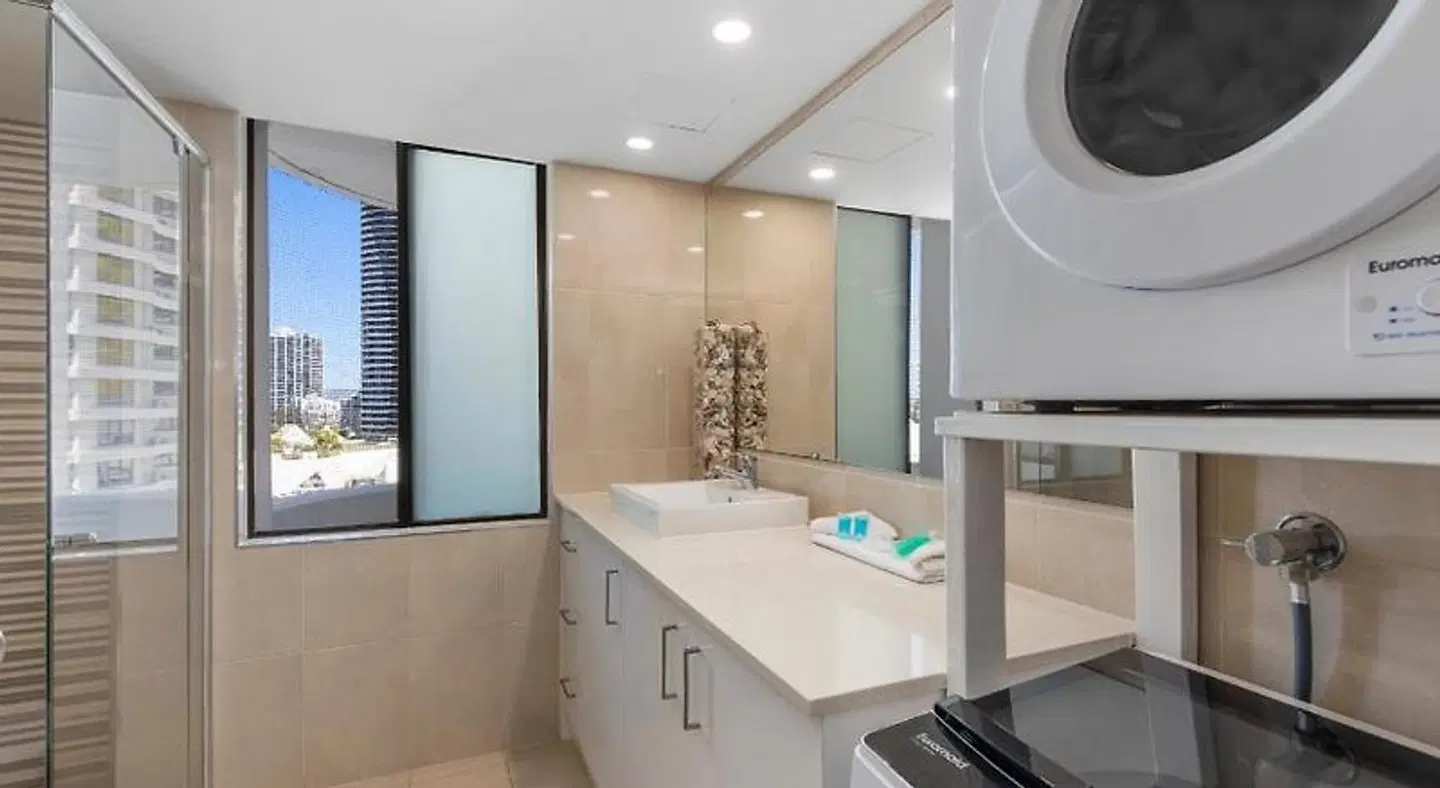 Broadbeach Pacific Resort Badezimmer